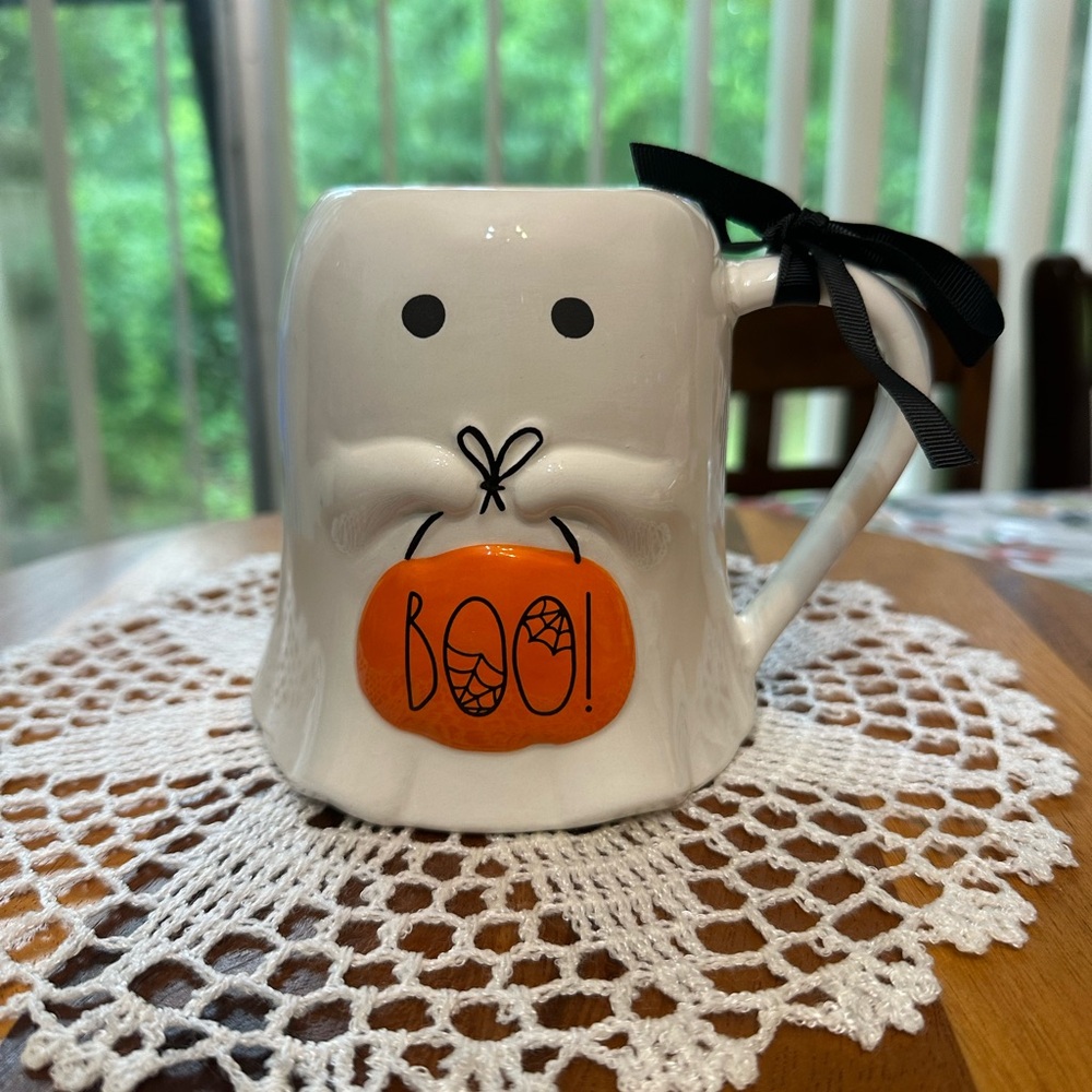 Ceramic ghost coffee mug